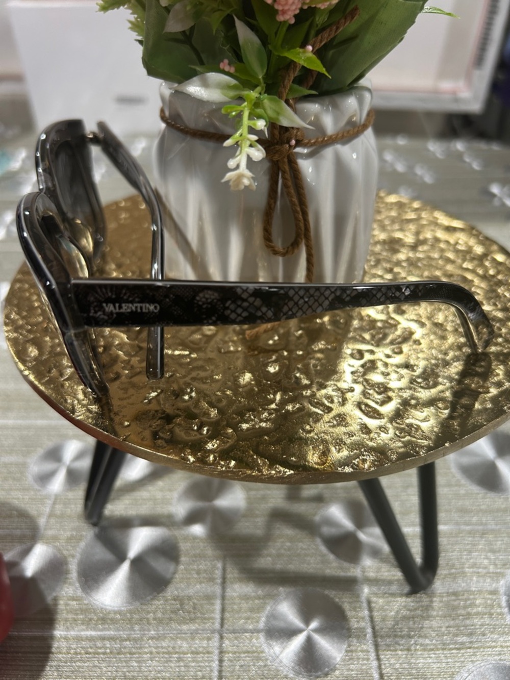 7009. Authentic Valentino Elegant Black Lace Sunglasses. V667S - Picture 3 of 8